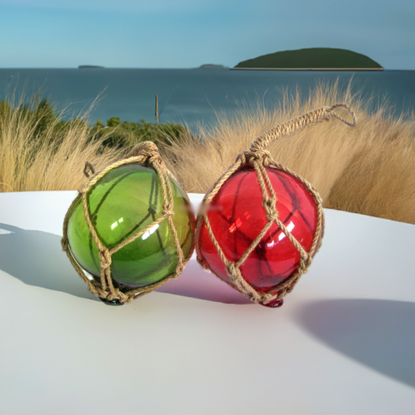 2 x bolas de pesca en red - rojo y verde - decoración marítima - 7,5 cm 