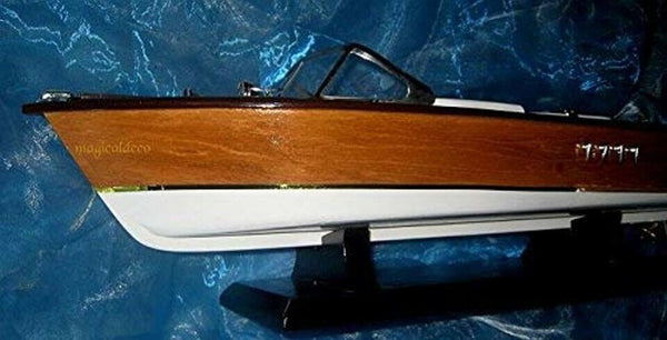 Lancha italiana - barco deportivo - modelo de barco