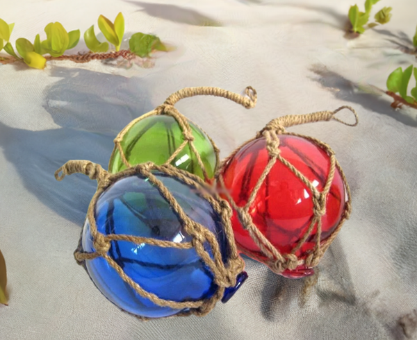 3 X Fischerkugel im Netz- rot, grün, blau- Maritime Deko- 10 cm - maritime-deco