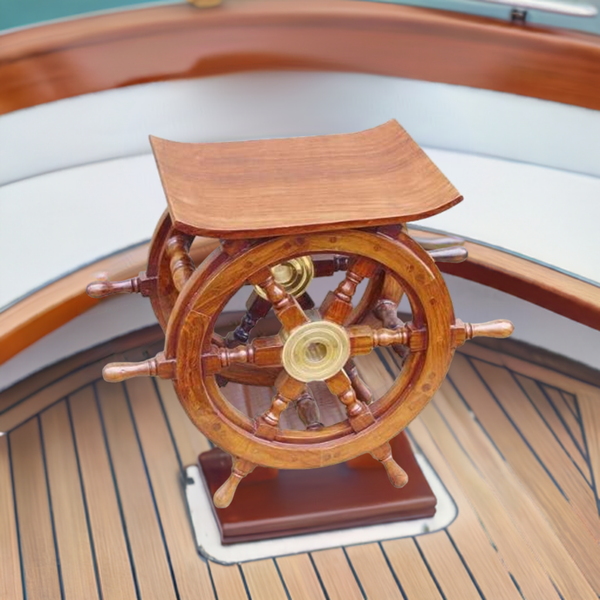 Mesa auxiliar tipo taburete marítimo de un tipo especial: madera y latón 