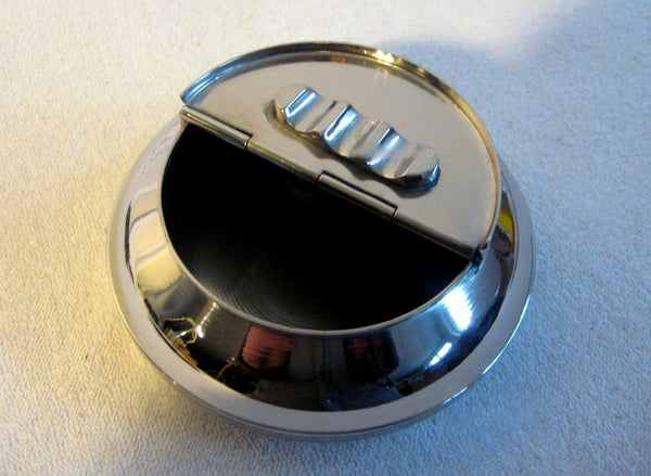 maritimer Aschenbecher - Messing, vernickelt - mit Ankermotiv auf Deckel - maritime-deco