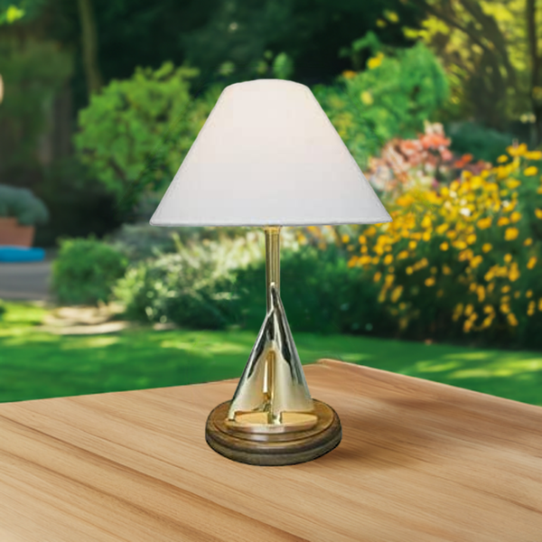 Lámpara de mesa de latón macizo/madera - pantalla carta náutica H 50 cm - yate de vela 