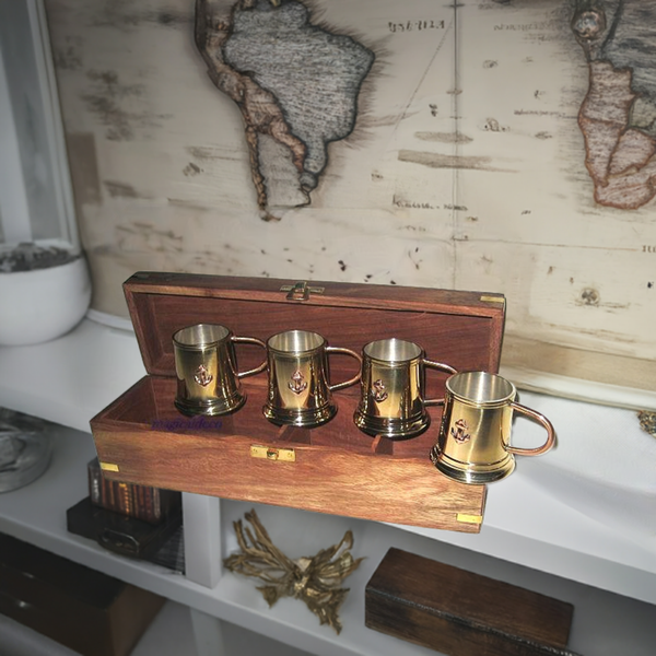 Caja de madera con 4 copas de ron/aguardiente de latón/cobre - plateada