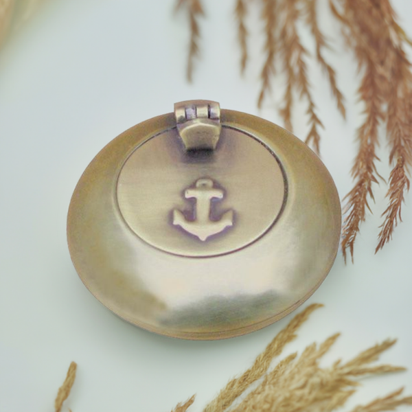 Mini- Taschen- Aschenbecher - Messing antik- matt gebürstet - maritime-deco
