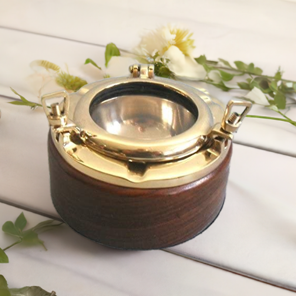 maritimer Aschenbecher Bullauge aus Messing und Holz- 660 g - maritime-deco