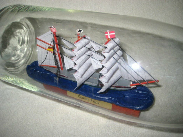 Gorch Fock- Flaschenschiff- Buddelschiff- Schiff in Flasche 29 cm
