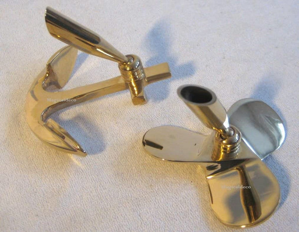 Juego de 2 portalápices marítimos de latón macizo. 