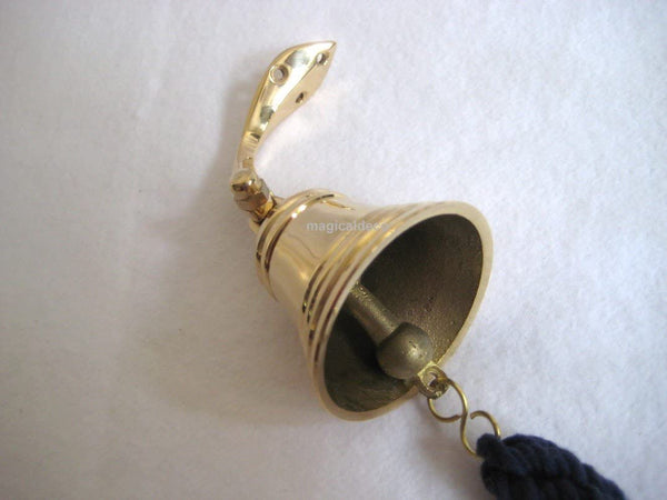 Campana de barco pequeña de latón macizo con soporte y cinta 