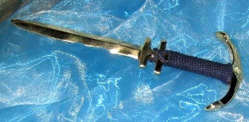 Schöner Brieföffner- Messing- Griff mit Tau
