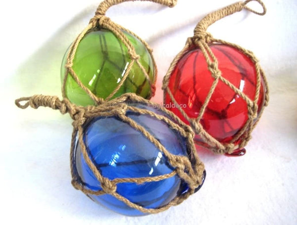 3 X Fischerkugel im Netz- rot, grün, blau- Maritime Deko- 12,5 cm - maritime-deco
