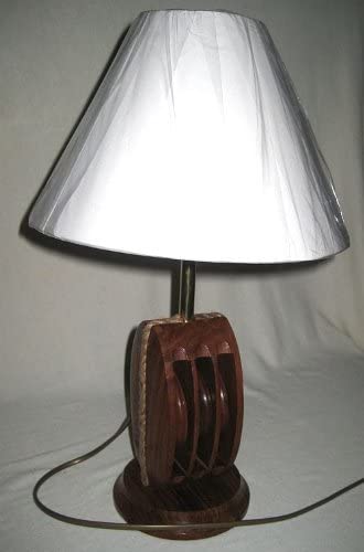 Maritime- Schiffslampe- Tischleuchte - H 39 cm- elektrisch - Holz/Messing/Tau