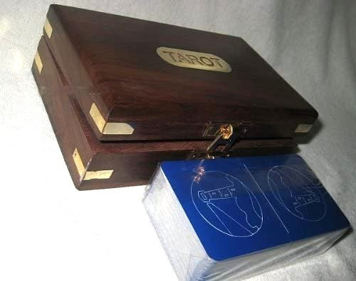 Tarot- Kartenspiel in Holzbox mit Messingintarsien