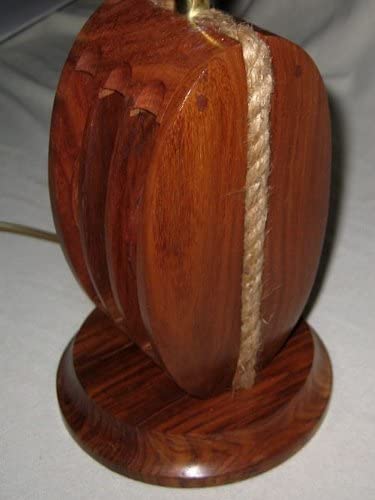 Maritime- Schiffslampe- Tischleuchte - H 39 cm- elektrisch - Holz/Messing/Tau