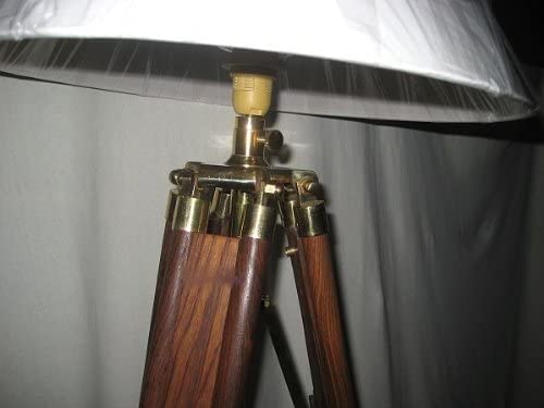Stativlampe- Stehlampe- Tripod- Dreibeinlampe- Retro Klassiker aus Holz und Messing, Stoffschirm
