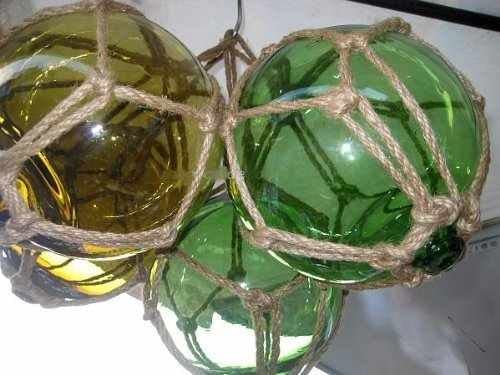 4 bolas de pescar en una red - verde y ámbar (marrón) 10 cm 