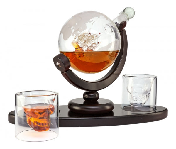2 Gläser- Skull Totenkopf mit Karaffe in Globusform- Weltkarte