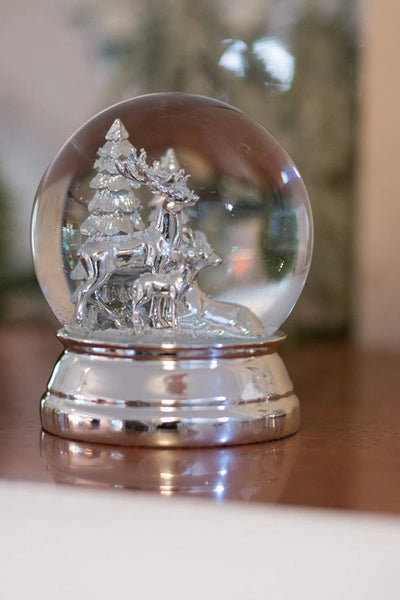 XL- Edel Schneekugel- Rentierfamilie - versilbert und anlaufgeschützt - 750g - maritime-deco