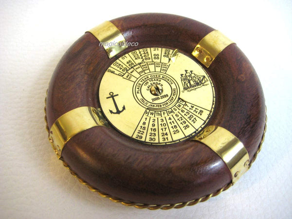 Calendario perpetuo-Cada año Calendario-Calendario perpetuo-Latón sobre madera 