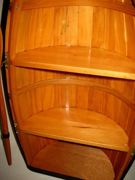 Gran estante en forma de barco con paletas, de madera, parcialmente pintado 
