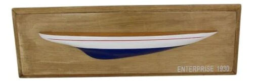 Medio tablero de 37,5 cm modelo sobre tabla de madera + modelo de barco yate 62 cm 