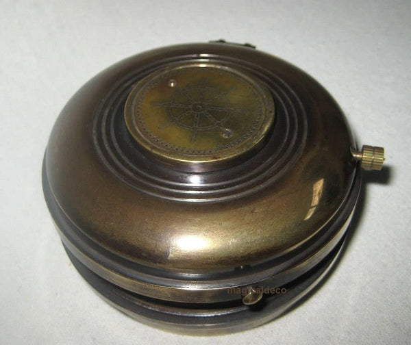 Rosa de los vientos maciza con reloj + signo del zodíaco en diseño antiguo - latón bruñido - protección contra el deslustre G: 300 g 