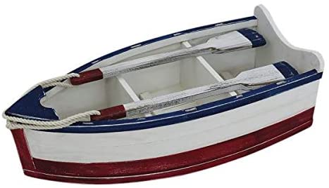 Estantería desgastada en forma de barco con remos, de madera pintada. 