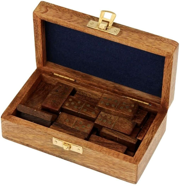 Mango Holzbox mit Messingapplikationen und Domino - maritime-deco