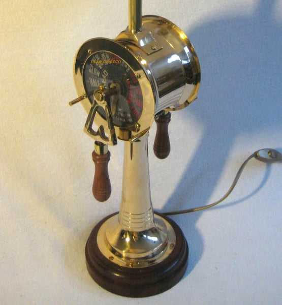 Massive Schiffslampe -Schiffsleuchte aus Messing - maritime-deco