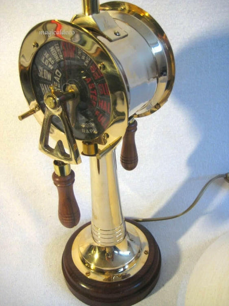Massive Schiffslampe -Schiffsleuchte aus Messing - maritime-deco