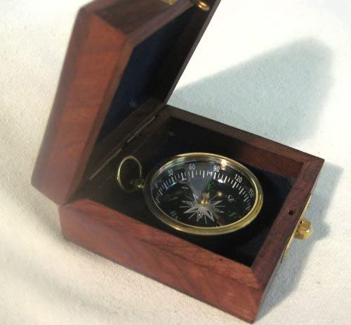 Elegante brújula de Ø 4,5 cm en caja de madera con tapa con motivo de ancla de 7,5 cm 