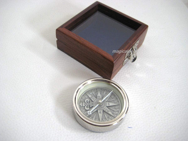 Brújula de mesa, brújula, navegación en caja de madera con tapa de cristal. 