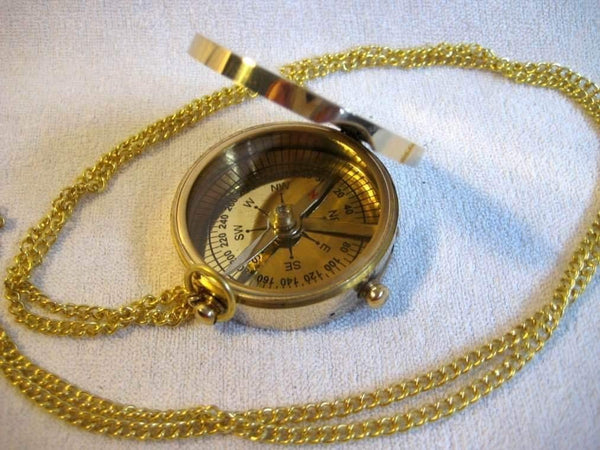 Kompass- Taschenkompass aus Messing