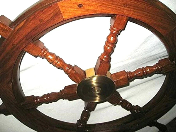 Enorme volante de madera y buje de latón macizo: pequeños errores 